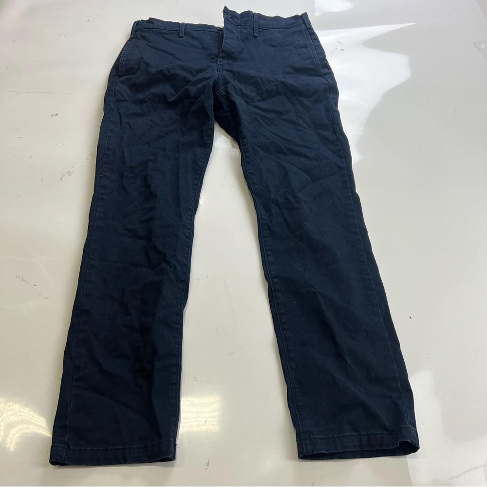 Levi Strauss men’s navy blue pants pre-owned